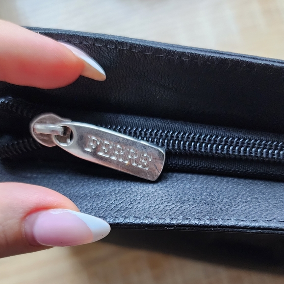 Ferre pouch - Picture 2 of 5